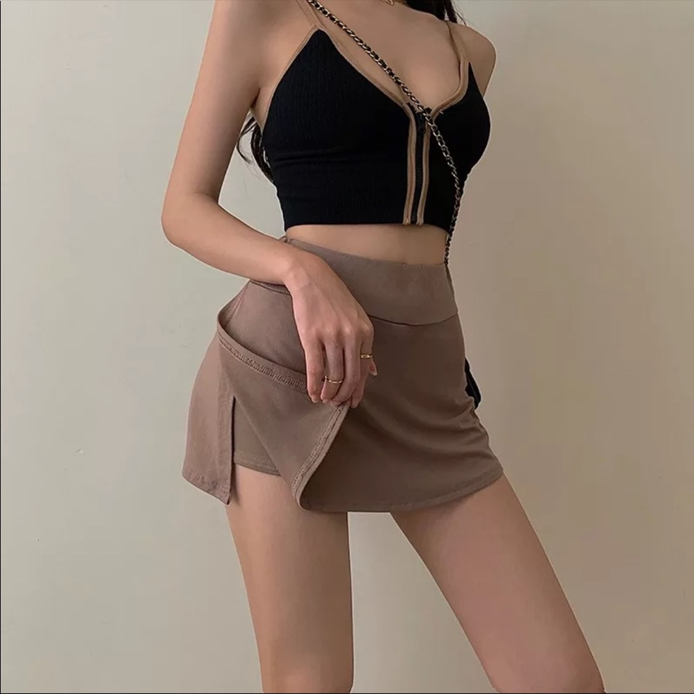 Brown skort